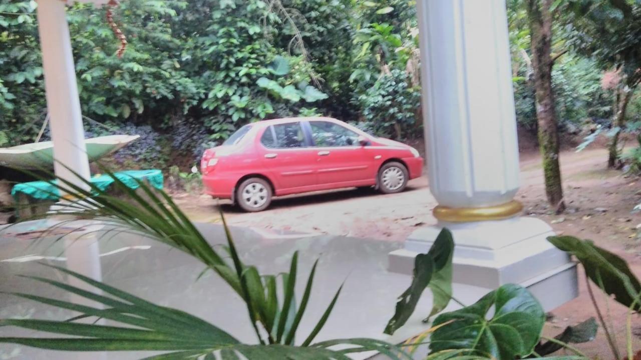 Leeland Munnar Bed and Breakfast Εξωτερικό φωτογραφία